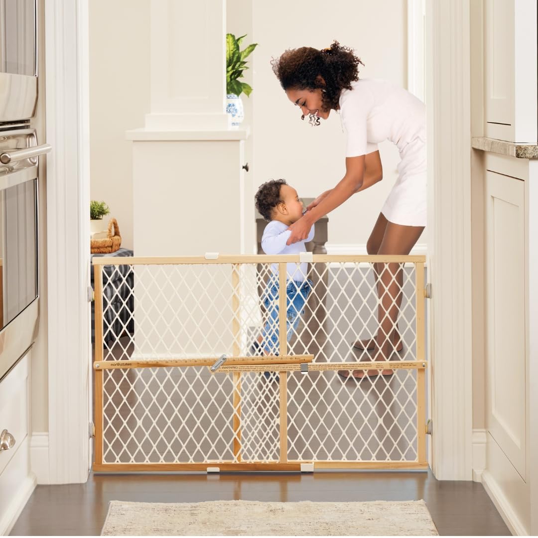 Toddleroo by North States - Diamond Mesh Wooden Baby Gate: Pressure Mounted Baby Gate for Doorways - Adjustable 26.5 to 42 Inches Wide - 23 Inches