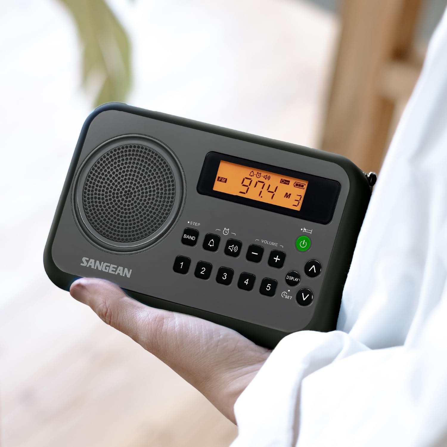 Sangean PR-D18BU AM /FM / Portable Digital Radio with Protective Bumper (White/Blue)