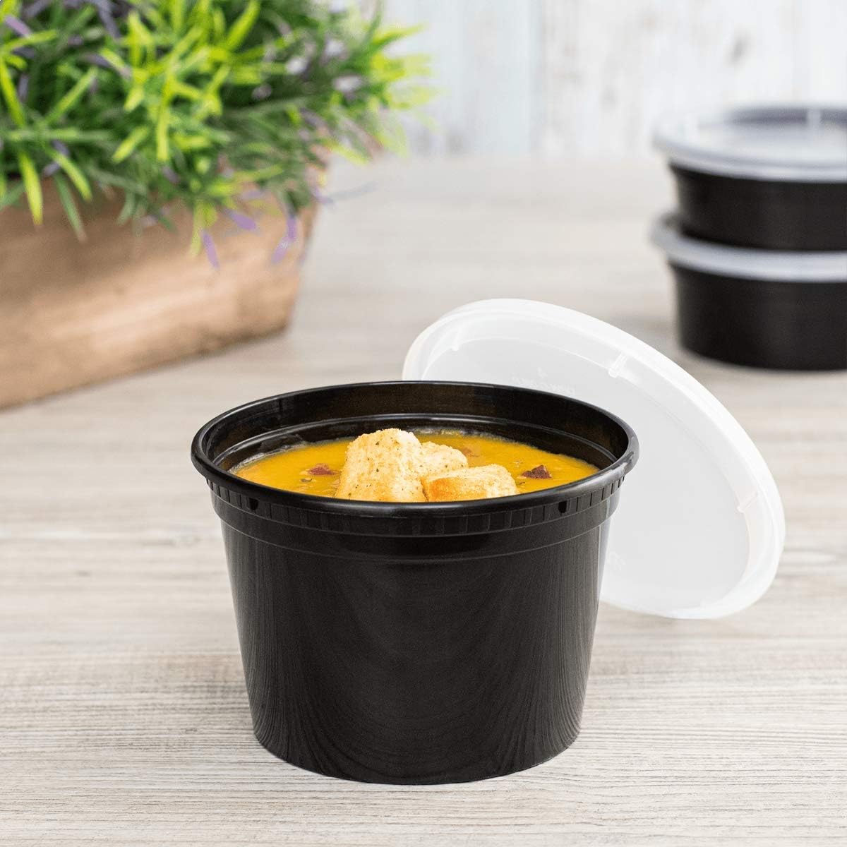 Karat [32oz - 240 ct] Clear PP Injection Molded Round Deli Containers with Lids (FP-IMDC32-PP)