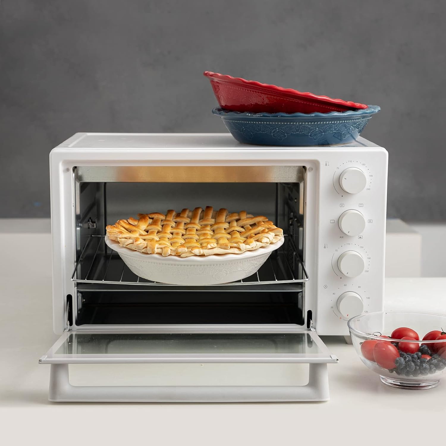 Fun Elements Pie Pan, 9 Inch Ceramic Pie Dish, Deep Dish Pie Pan with Lace Emboss, Ruffled Pie Plate for Baking