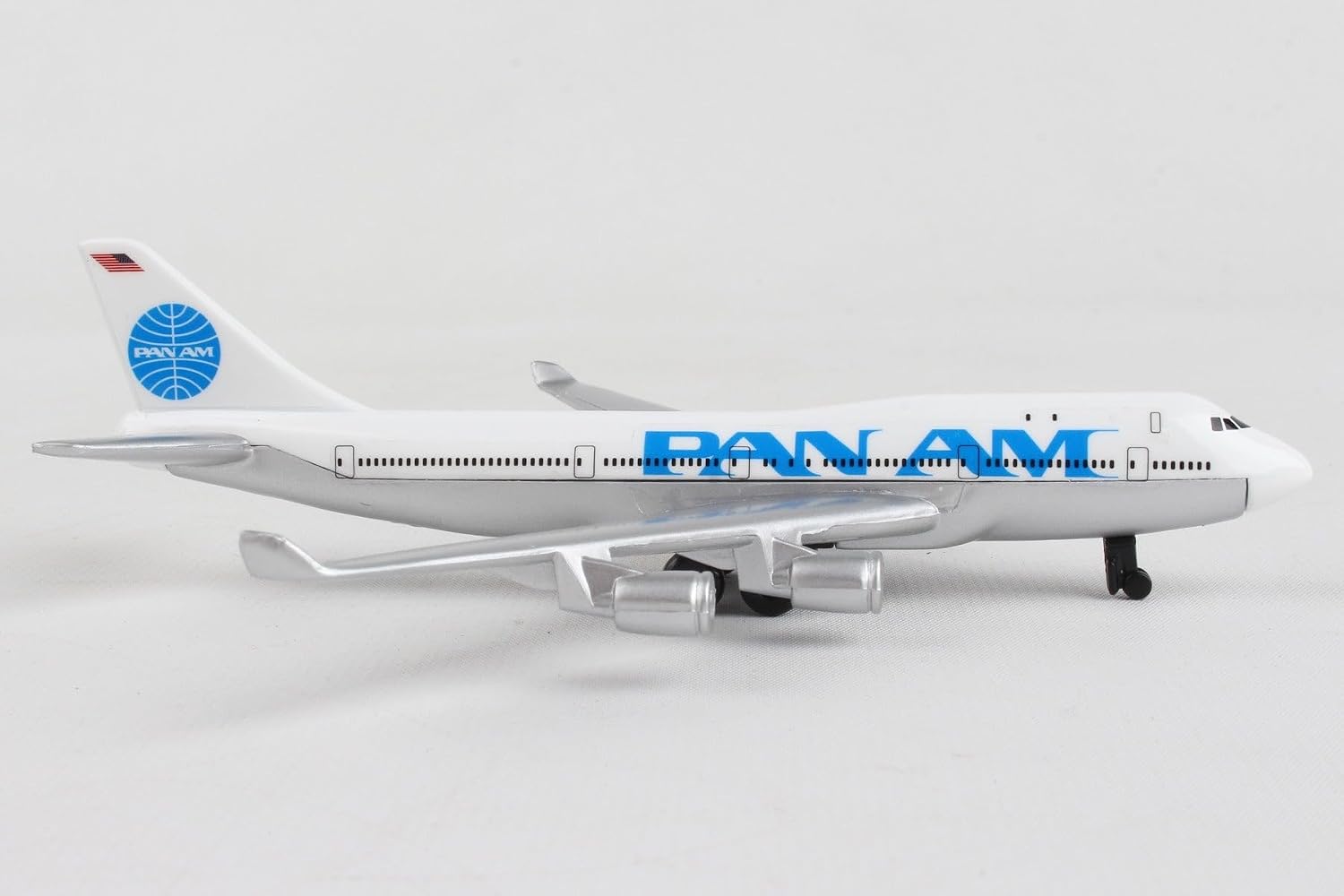 Daron Southwest Airlines Die-Cast Model Airplane Toy