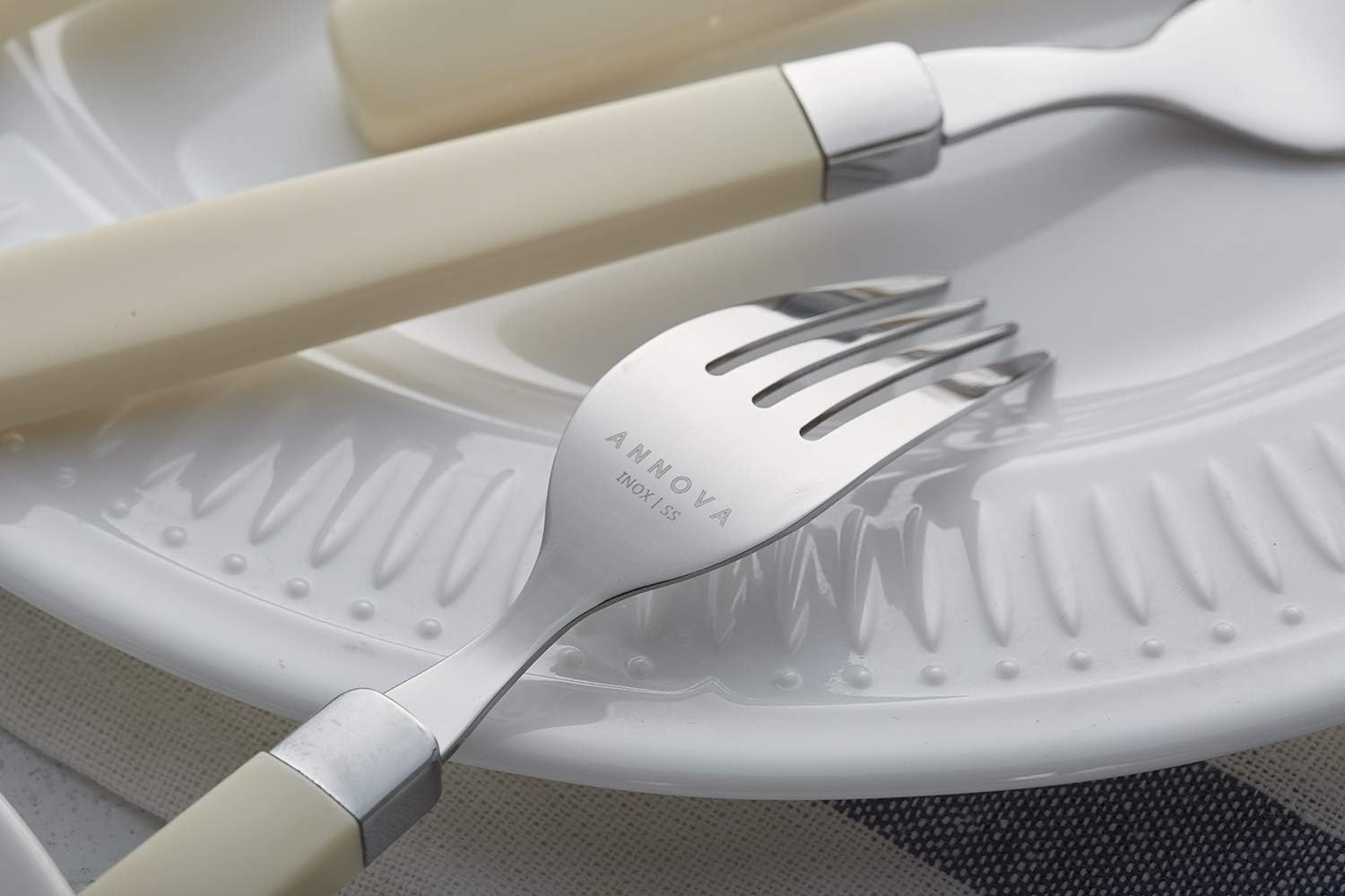 ANNOVA Silverware Set Stainless Steel Colorful Tableware Kitchen Flatware Set Utensils, Includes Dinner Knives, Forks, Spoons