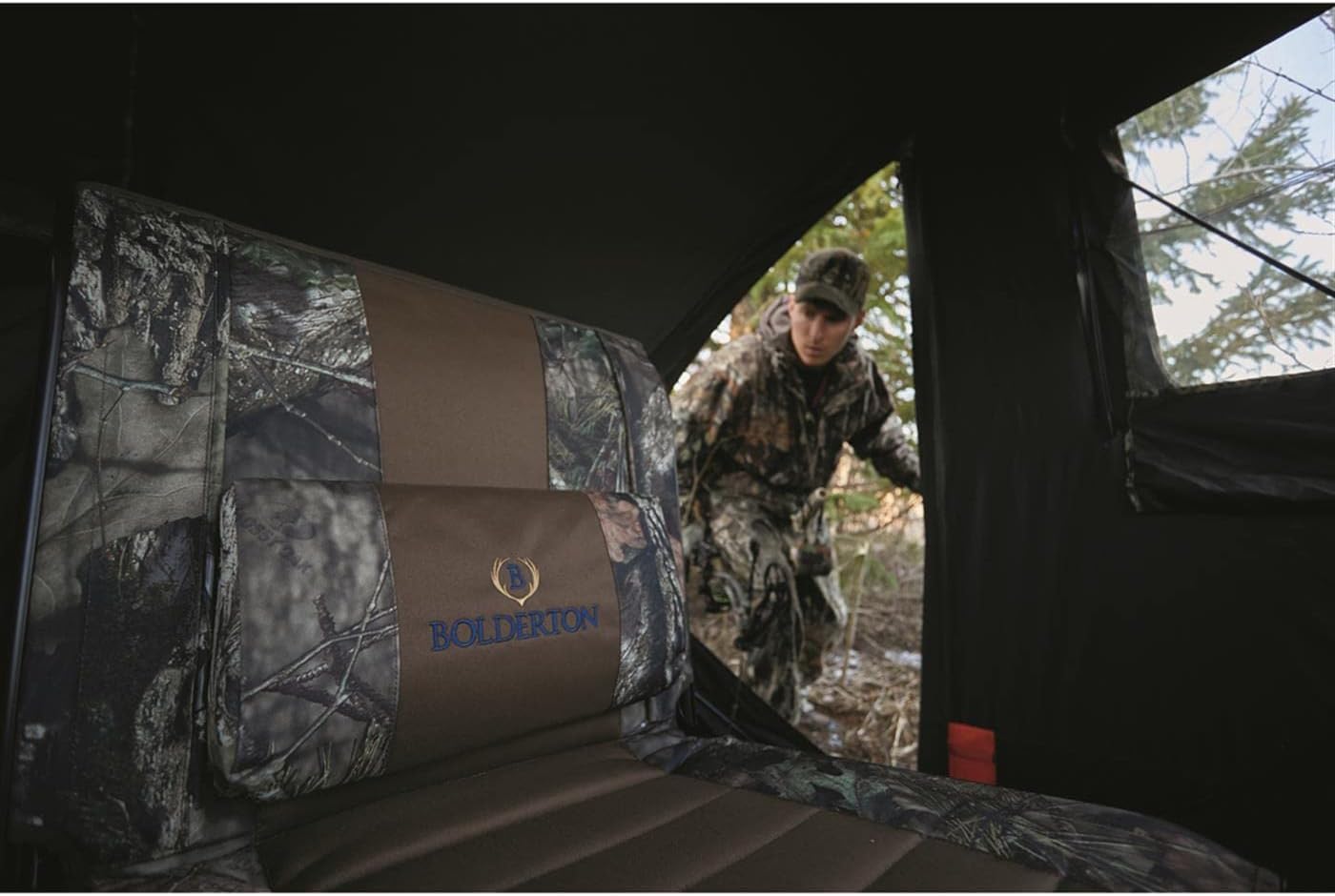 360 Degree Swivel Camo Hunting Blind Chair, Folding, Lightweight, Portable, Padded Cushion Hunting Seat 300 lbs Capacity, Hunt Gear and Equipment