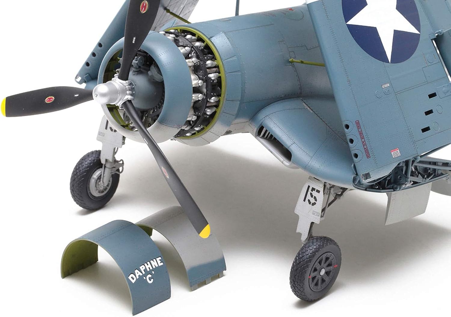 Tamiya Models Vought F4U-1A Corsair Kit