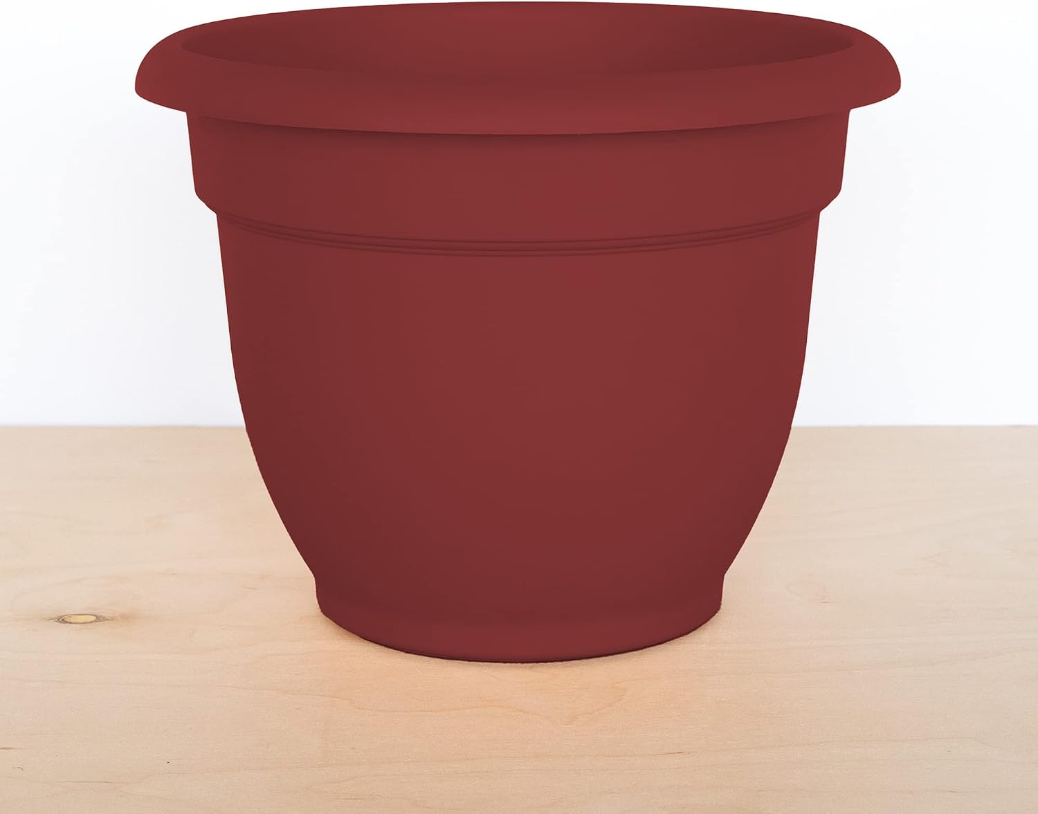 Bloem Ariana Pot Planter: 16" - Black - Durable Resin Pot, for Indoor and Outdoor Use, Gardening, Self Watering Disk Included, 6 Gallon Capacity
