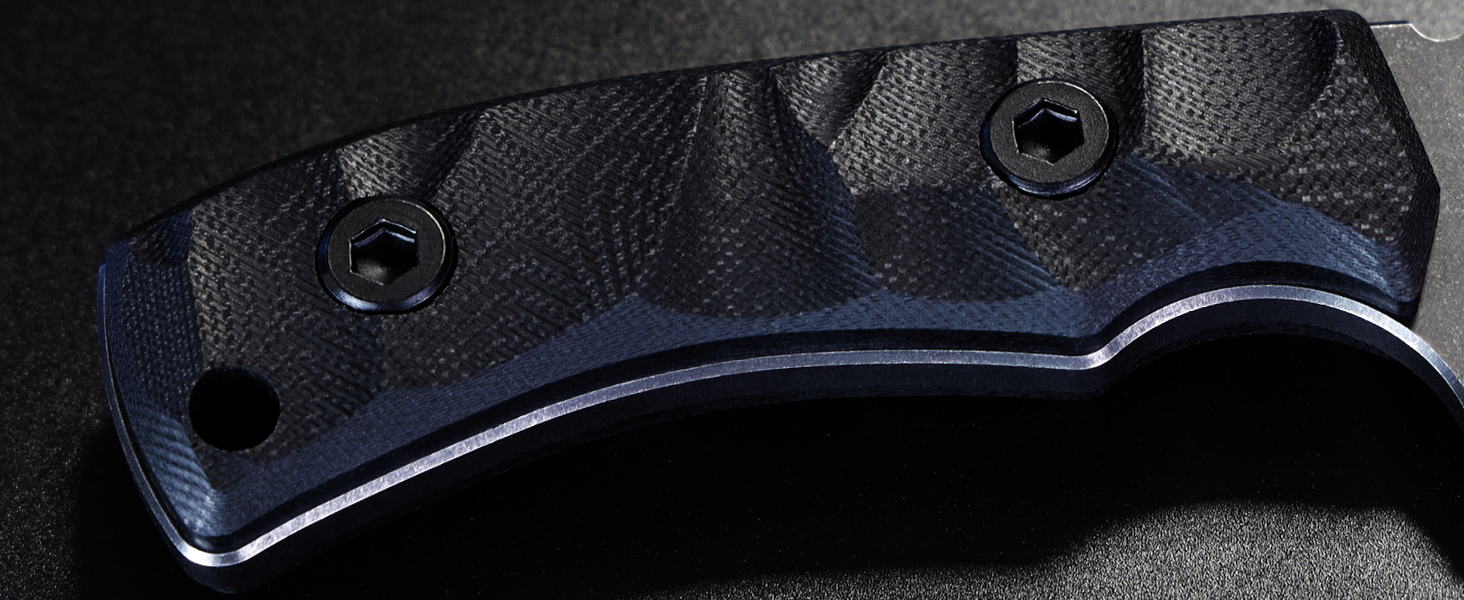 The lifelong durability black G10 handle provides an exceptional safety grip.