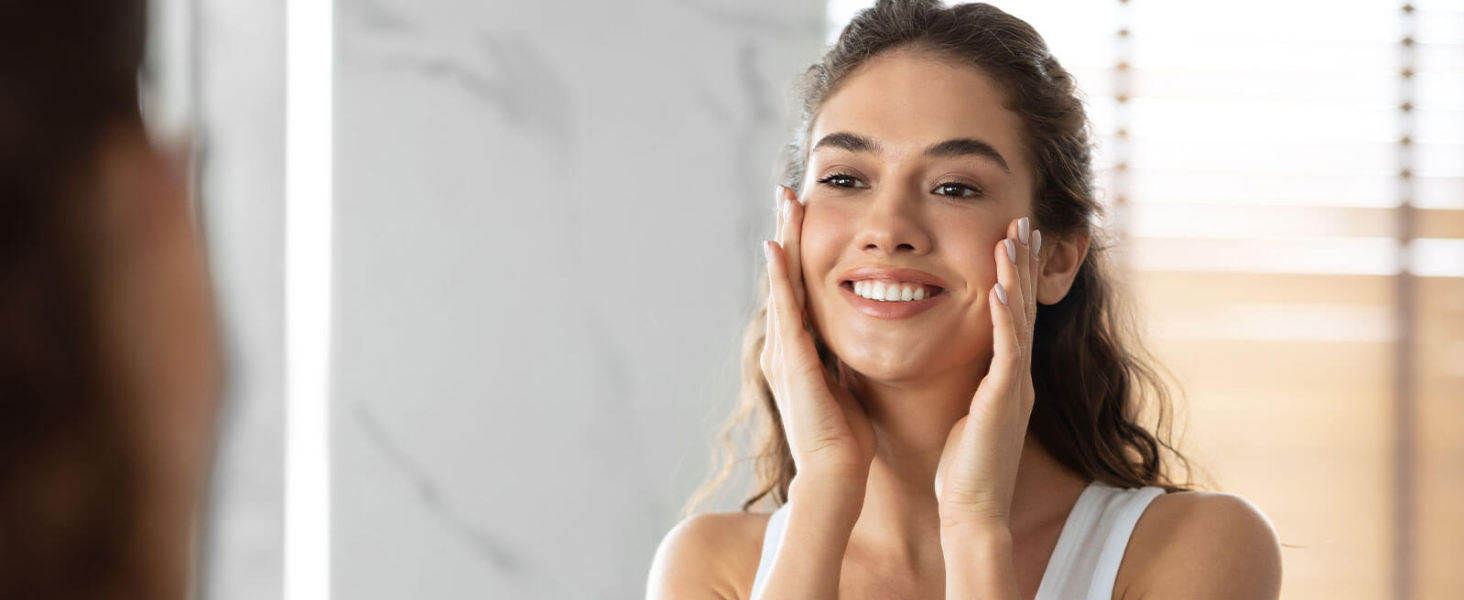 Moisturizes - Stemuderm&amp;#39;s cushiony hydration keeps skin supple and comfortable.