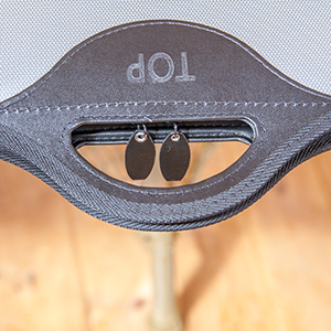 Two strong zips to secure your puzzles and keep them safe