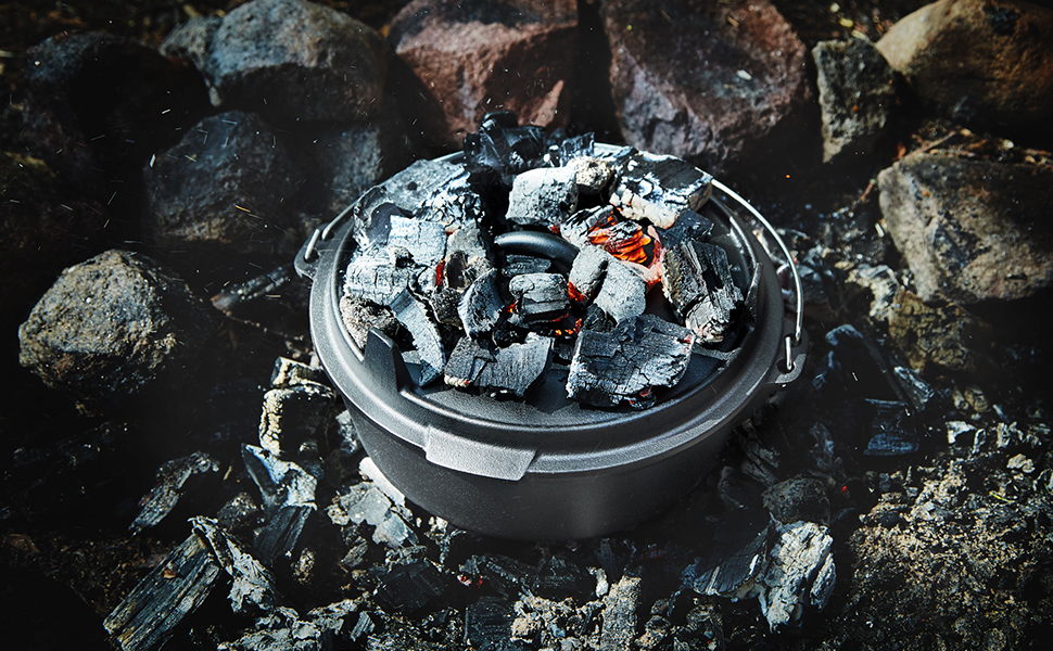 Uno Casa Cast Iron Pot Camping Dutch Oven Camping Cookware Pre-Seasoned Ready for Campfire