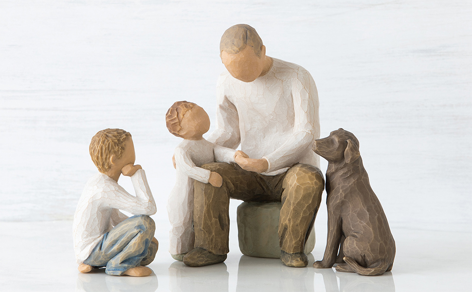 Various Willow Tree figures composed in a family grouping