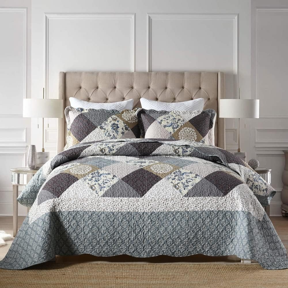 Travan Queen Quilt Set 3-Piece Bedspread Quilted Oversized Lightweight Microfiber Coverlet Set with Shams Violet Purple Floral Pattern Quilted