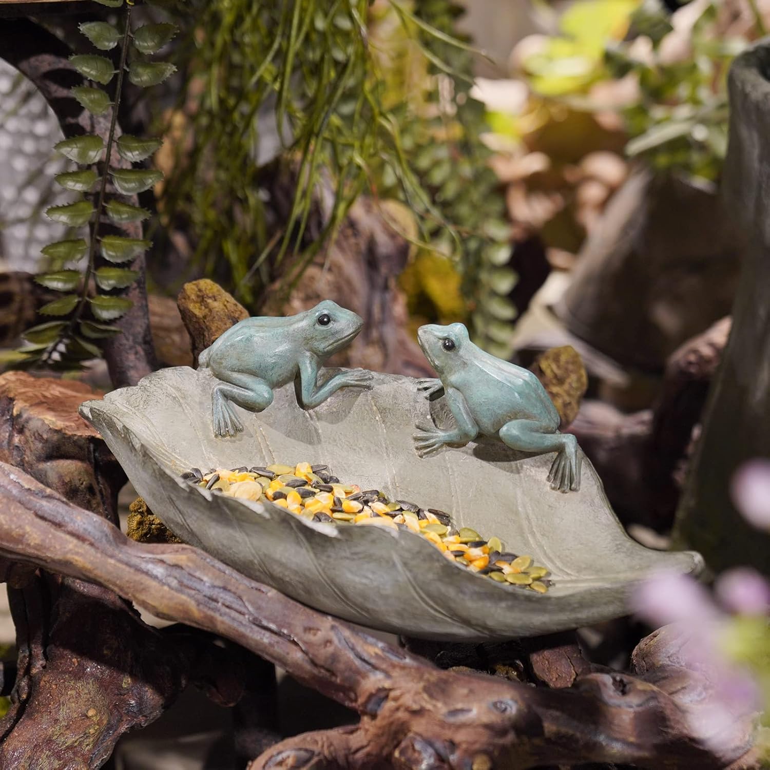 Bird-Feeder Wild Bird-Bath Bowl Outdoors - Garden Decor Polyresin Birds on Leaf 12.4 * 7.5 * 4.1 Inch-Newman House Studio