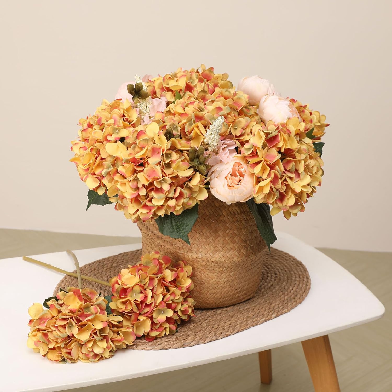 Kisflower 6pcs White Hydrangea Artificial Flowers - Faux Hydrangea Flowers, Fake Silk Flowers for Table Centerpiece