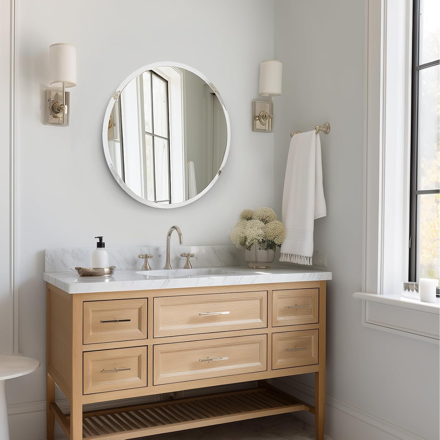 USHOWER Frameless Round Bathroom Mirror 24"