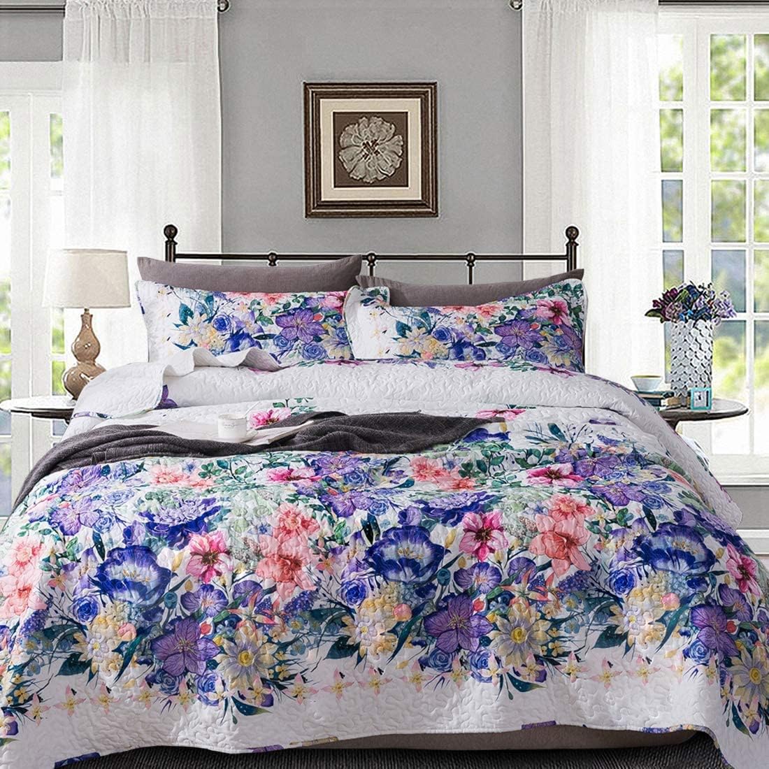 Travan Queen Quilt Set 3-Piece Bedspread Quilted Oversized Lightweight Microfiber Coverlet Set with Shams Violet Purple Floral Pattern Quilted
