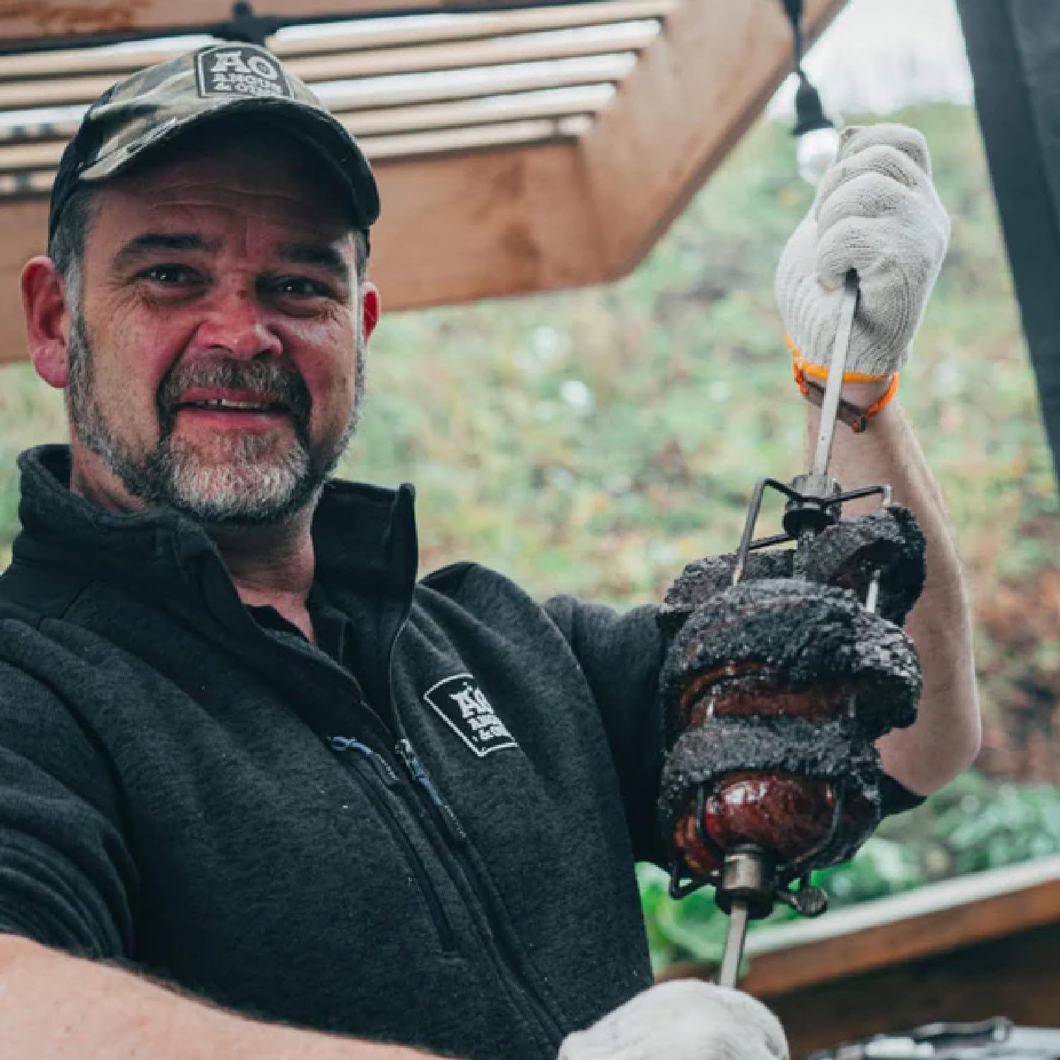 Angus & Oink | Dirty Cow Beef BBQ Rub | Bold Flavour for Brisket & Beef Ribs | Perfect for Low & Slow BBQ | Coffee-Infused Bark Maker | Gluten-Free | 220g
