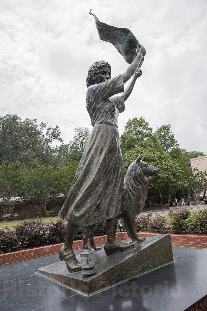 Historic Pictoric Photo - Felix de Weldon's Waving Girl Statue on Savannah, Georgia's, Waterfront- Fine Art Photo Reporduction 08in x 12in