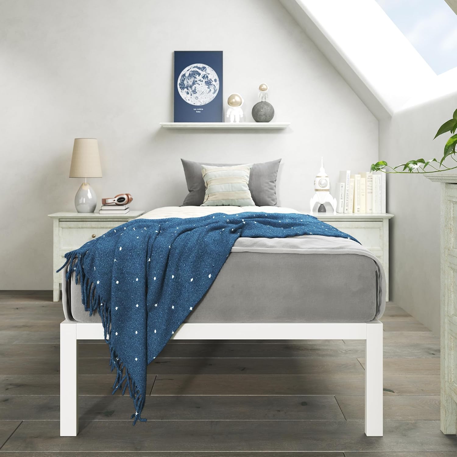 ZINUS Mia Metal Platform Bed Frame with Headboard, Wood Slat Support, No Box Spring Needed, Easy Assembly, Queen