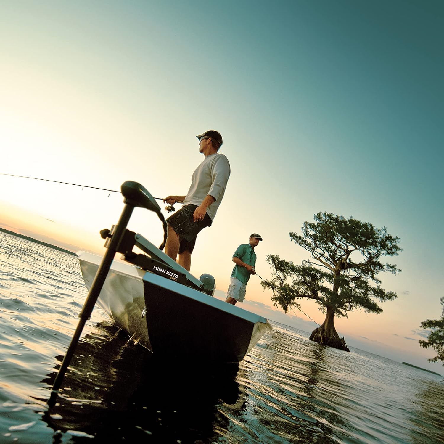 Minn Kota Edge Bow-Mount Electric Trolling Motor with Foot Pedal Control – 45 Lb. Thrust, 45 In. Shaft, Freshwater