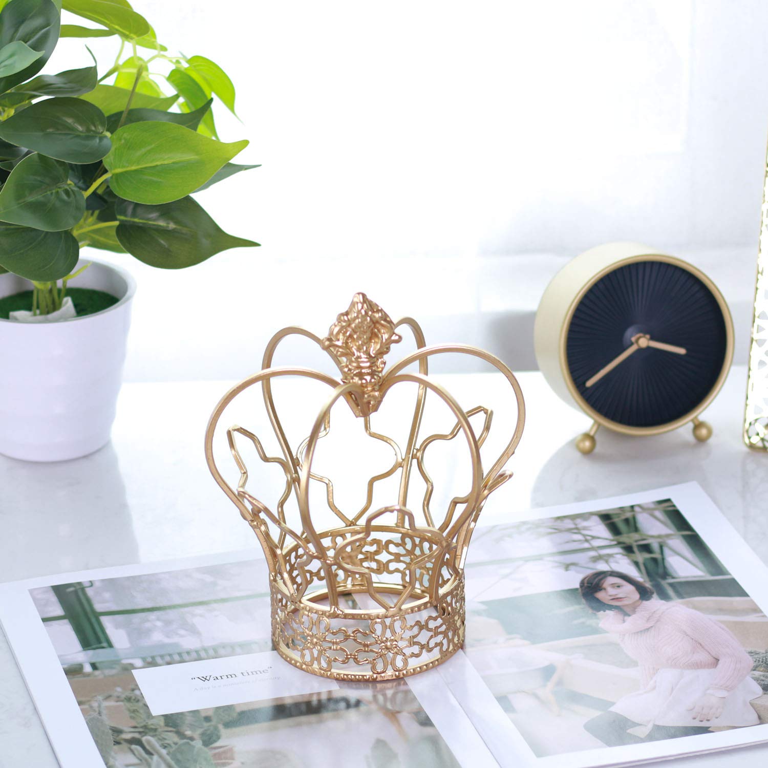 Yamfurvo Royal Metal Desktop Crown Decor, Decorative Centerpiece Crown Sculpture for Wedding, Christmas, Party Table, Baby Shower, Antique Home Decor