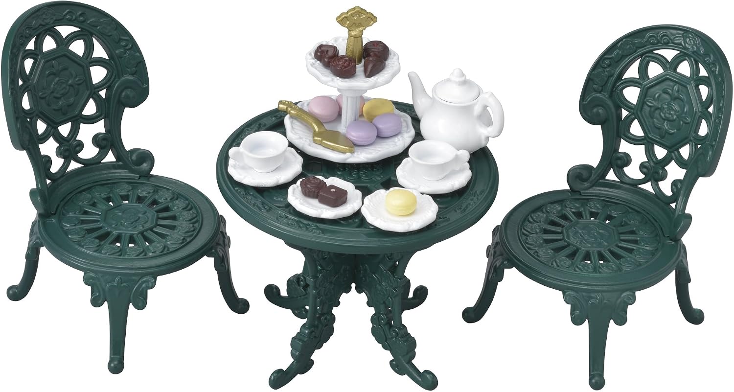 Calico Critters - Tea and Treats Set - Town Collection | Pour afternoon tea for the whole village - dainty cups