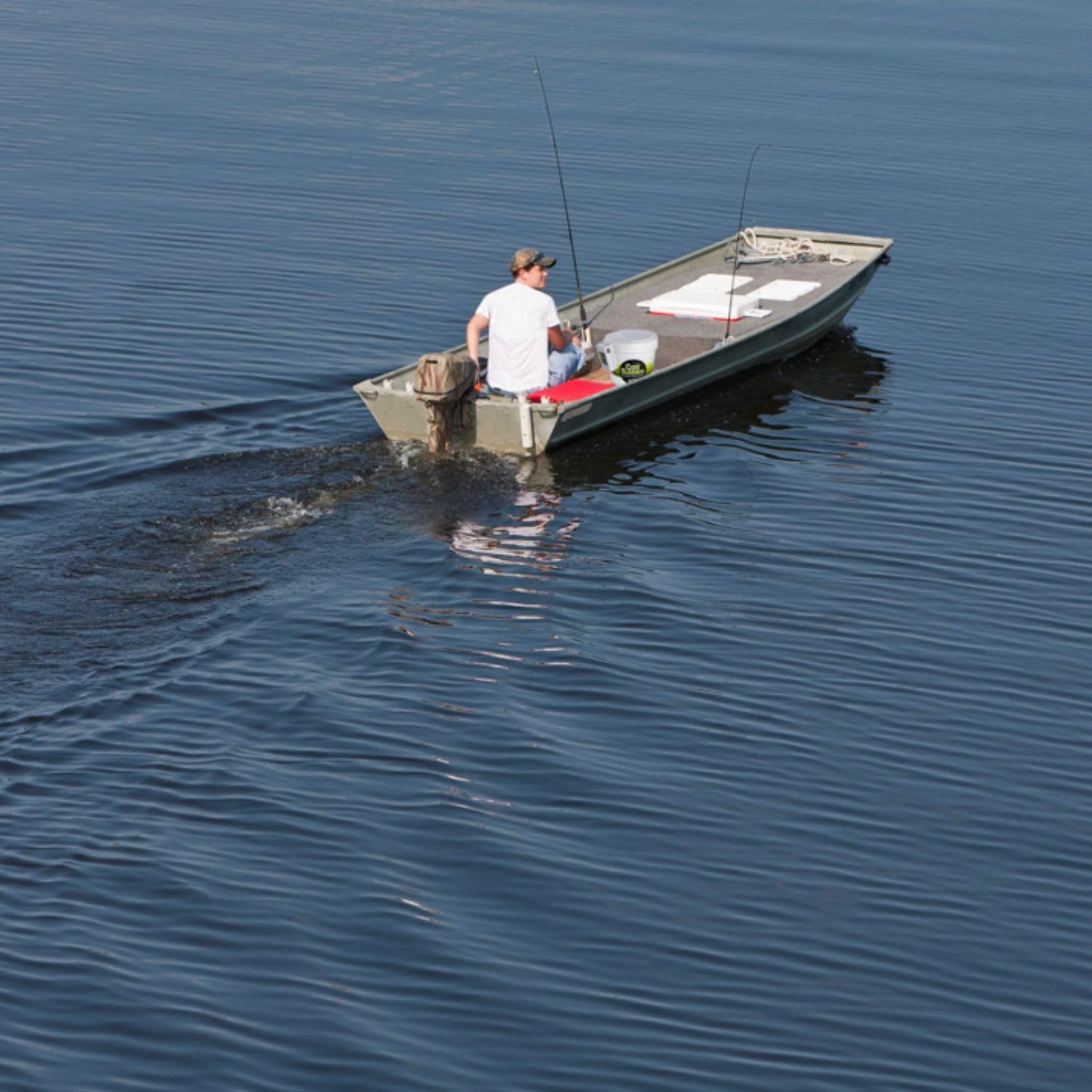 Marine Metal B-3 Bubbles Live Bait Aerator, Water Resistant Air Pump, Portable & Battery Powered