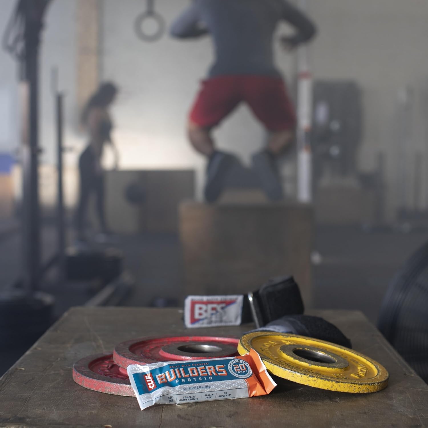 CLIF BUILDERS Protein Bars - Chocolate Peanut Butter Flavor - 20g Plant Based Protein - Gluten Free - Non-GMO - Low Glycemic - No Artificial