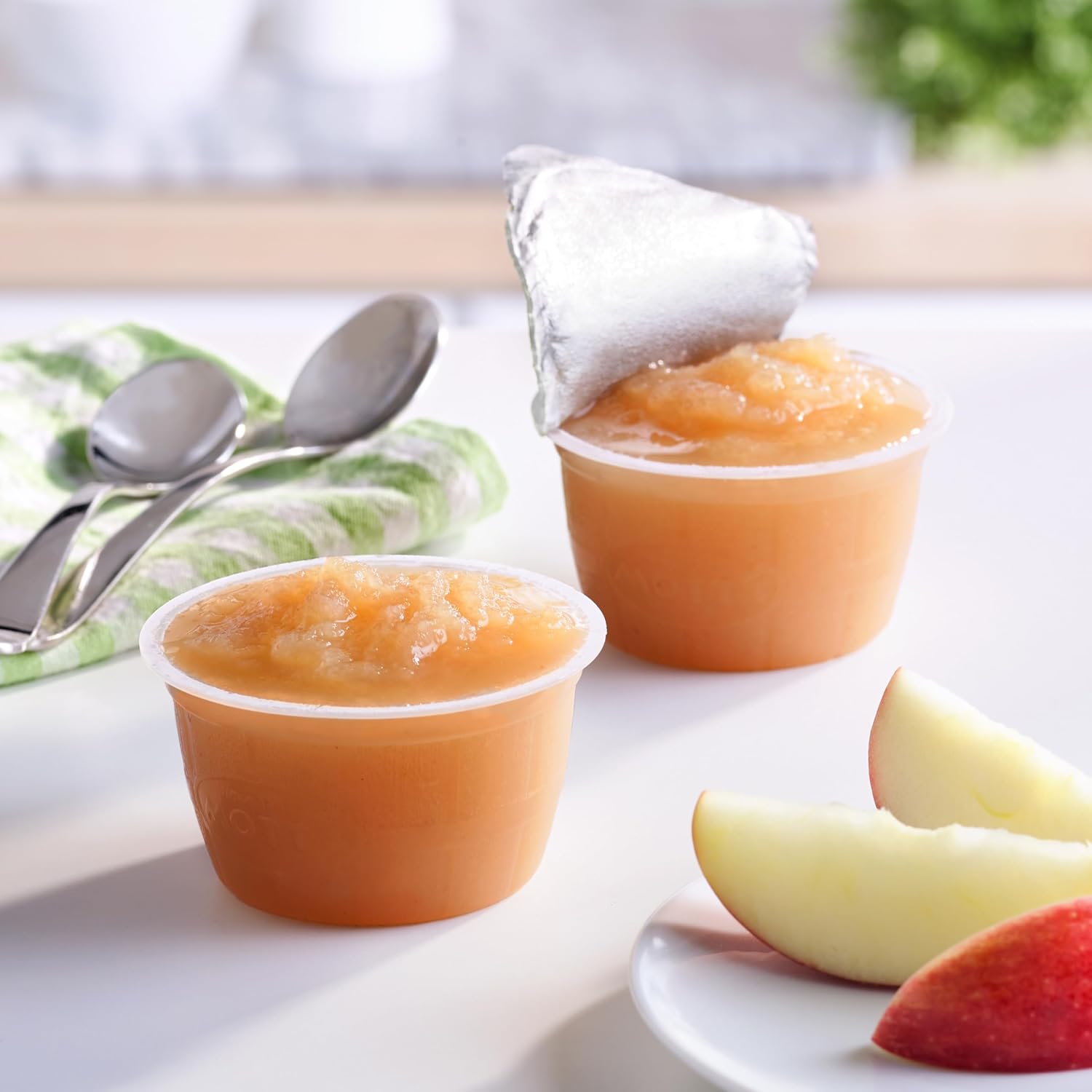 Mott's Mango Peach Applesauce, 4 oz cups, 6 count