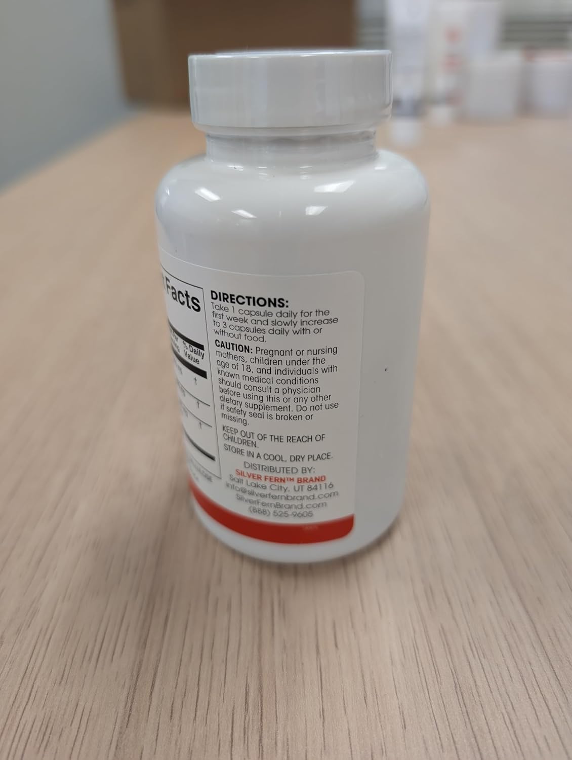Silver Fern Brand Ultimate Probiotic - Probiotics for Women & Men | 8 Billion CFU Spore-Forming Gut Health Supplement - DNA Verified, Vegan, Shelf-Stable, High Survivability - 60 Capsules