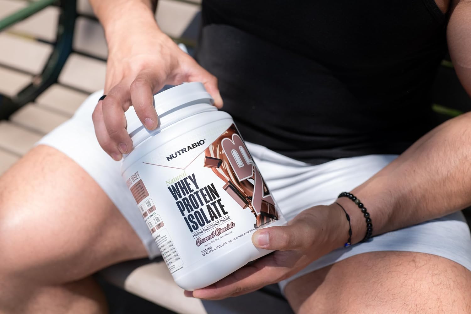 NutraBio Natural Whey Protein Isolate Protein Powder, 25g Protein with Complete Amino Acid Profile, Non-GMO, Soy & Gluten Free, Low Carb, Low Calorie - 20 Servings- Chocolate