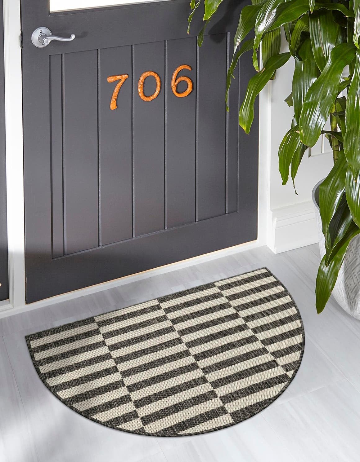 Unique Loom Outdoor Striped Collection Area Rug - Striped (7' 1" x 10' Rectangle, Taupe/Ivory)