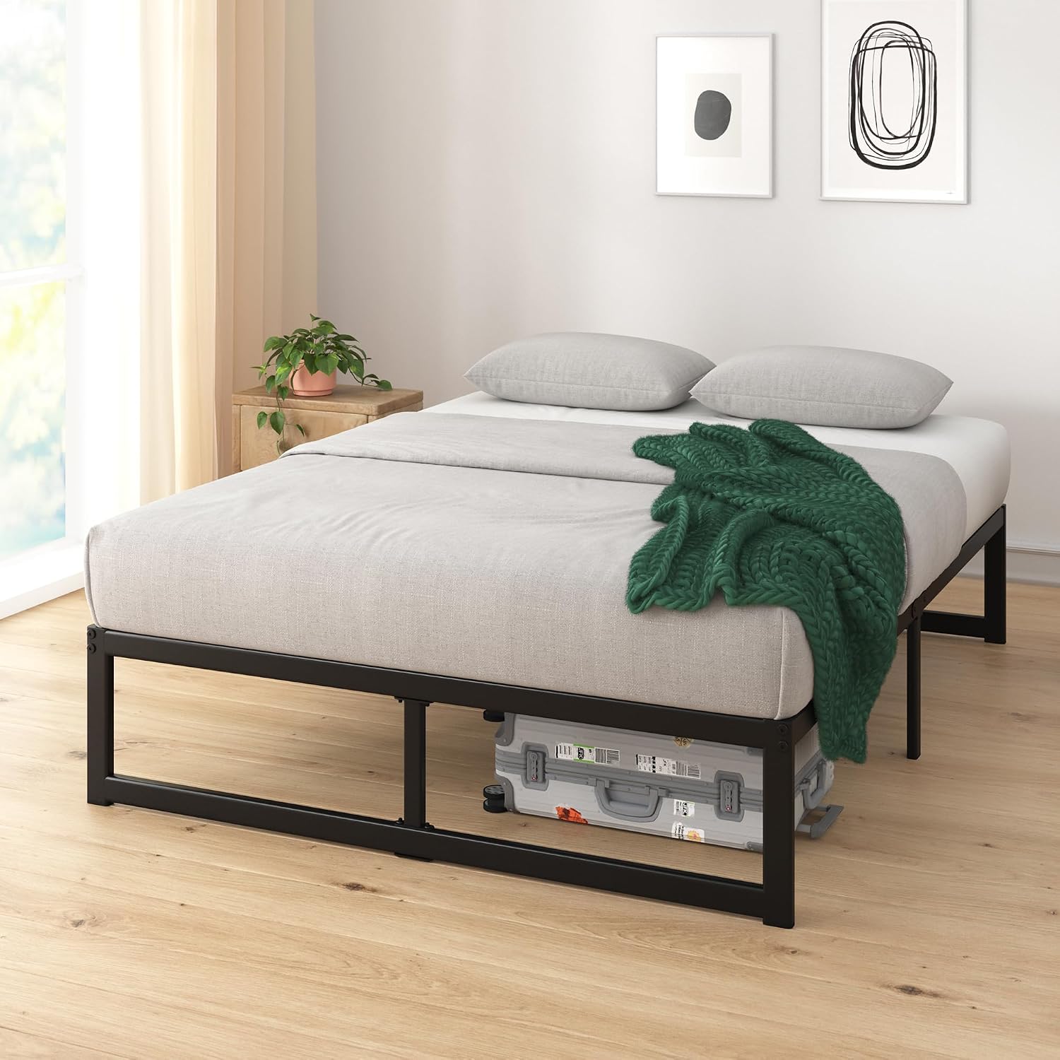 ZINUS Abel Metal Platform Bed Frame / Mattress Foundation with Steel Slat Support / No Box Spring Needed / Easy Assembly, Queen
