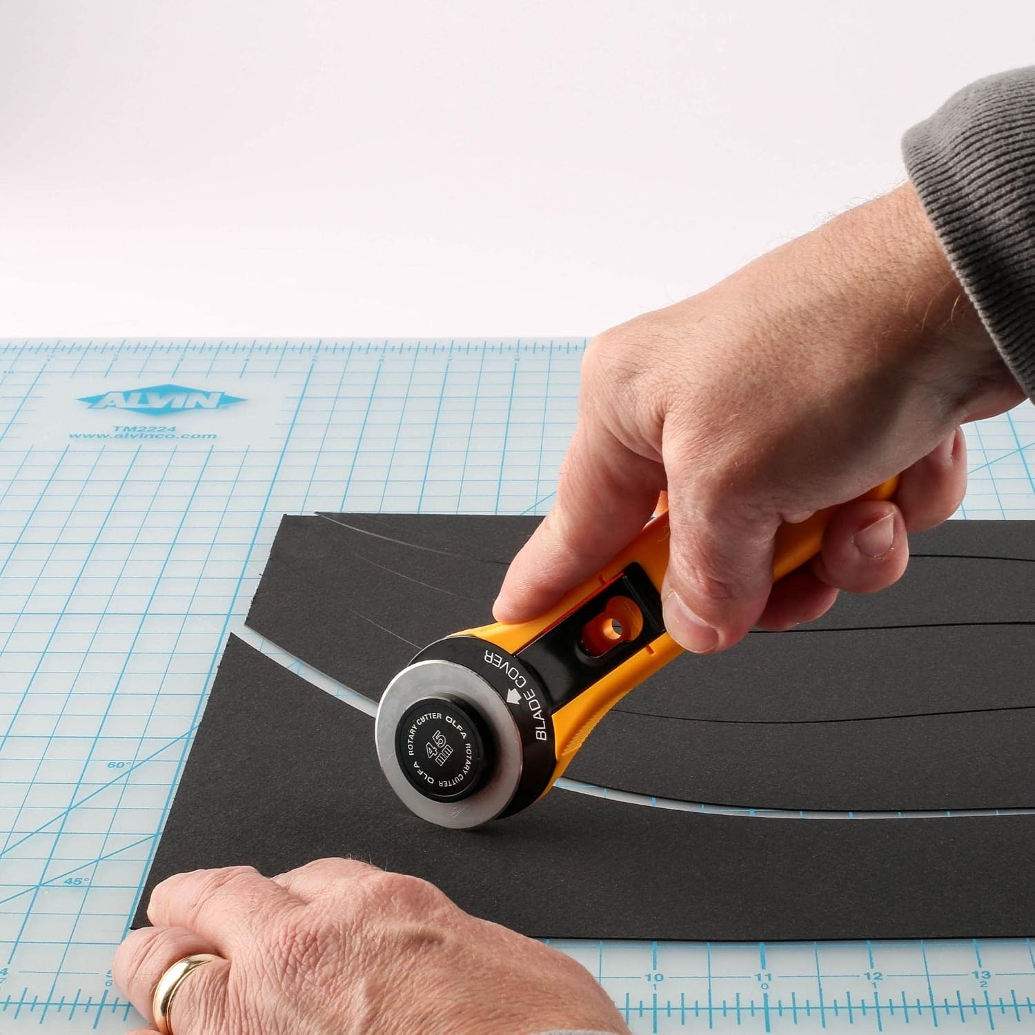 Alvin, TM Series Translucent Professional Cutting Mat, Self-Healing, Great for Lightboxes, Safe with Rotary or Utility Knife - 24 x 36 inches