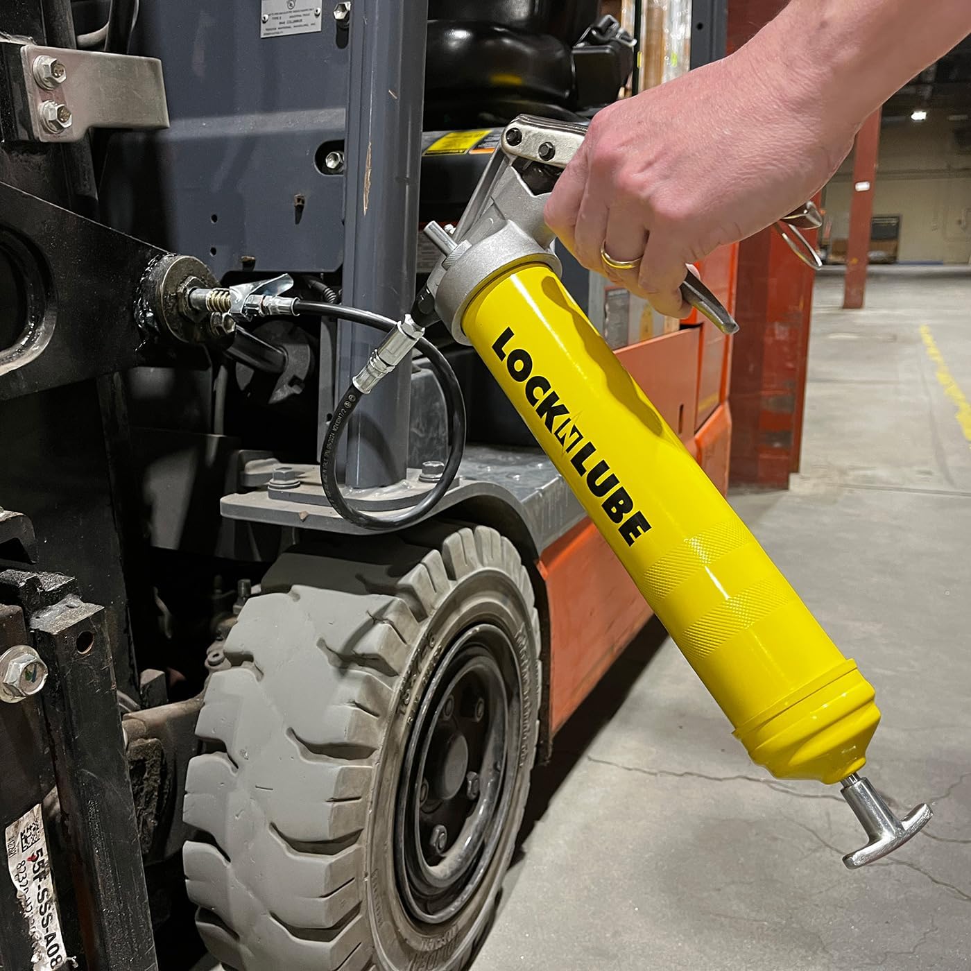 LockNLube Premium Pistol Grip Grease Gun with 20" Hose, Inline Swivel, and our patented LockNLube® Grease Coupler