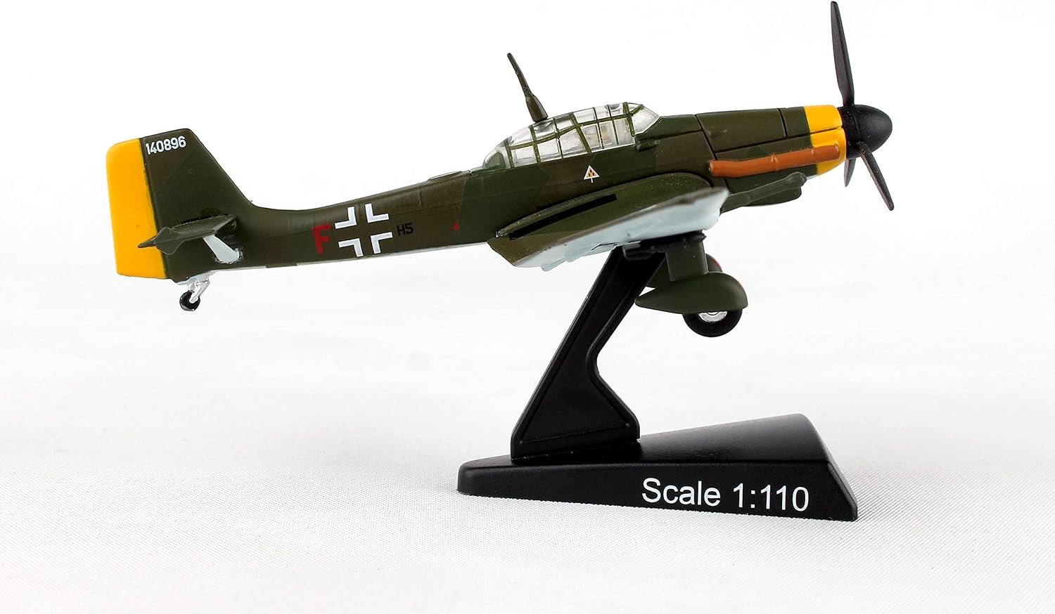 Daron Worldwide Trading B-29 Superfortress Enola Gay Vehicle (1:200 Scale), White