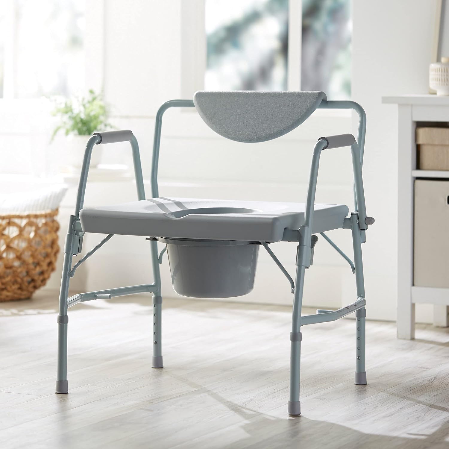 McKesson Heavy-Duty Bariatric Commode Chair with 12 qt, 23 1/4 in, 1 ct | Seat Width