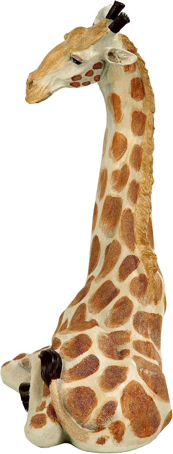 Design Toscano Zari, the Resting Giraffe Statue