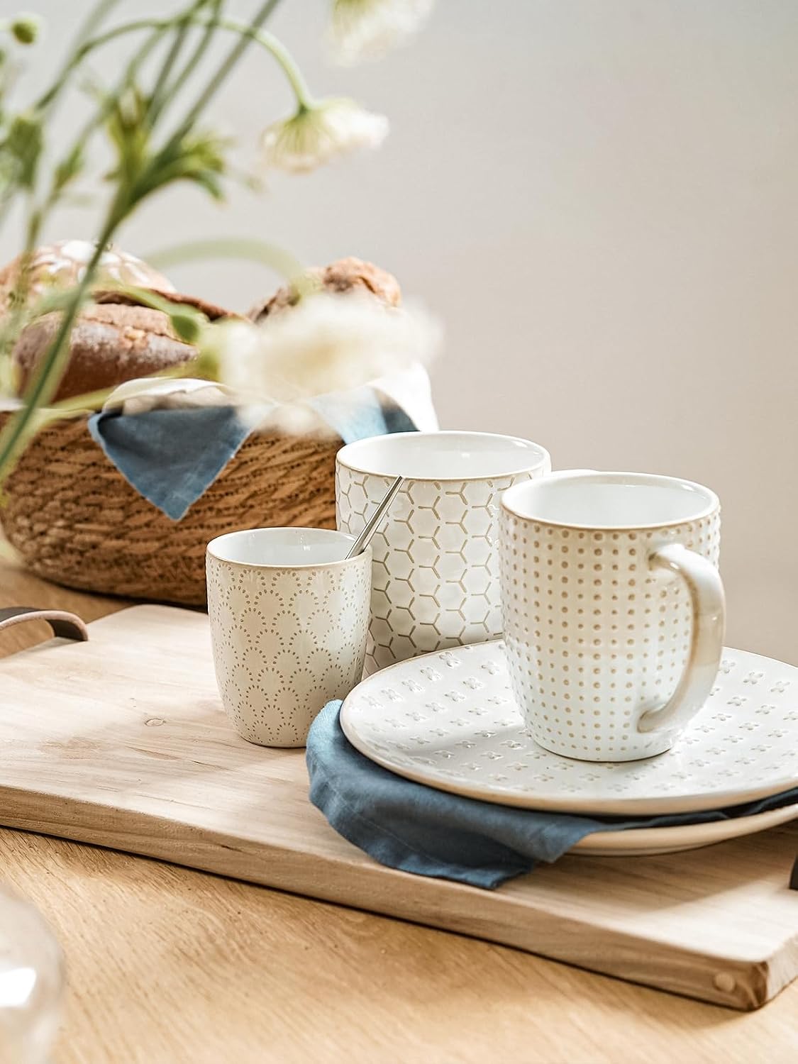 LE TAUCI Coffee Mugs 16 oz, Ceramic Mug Set, Embossment Cups for Latte, Hot Tea, Cappuccino, Mocha, Cocoa, Dishwasher Safe