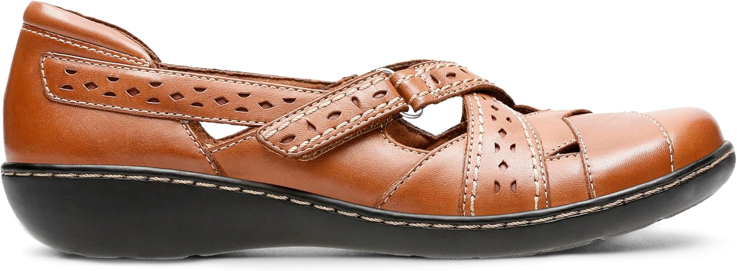 Clarks Women's Ashland Spin Q