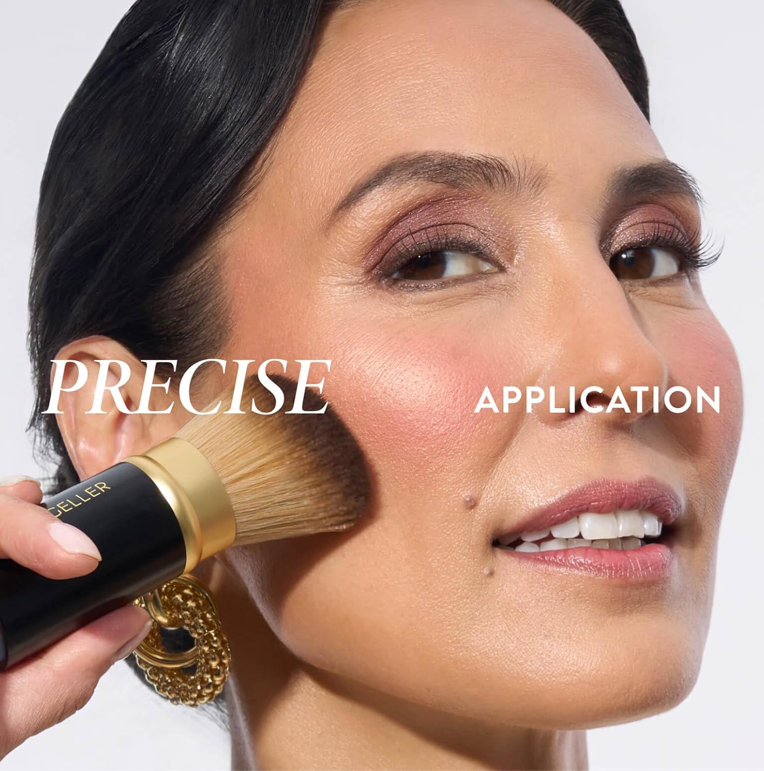 LAURA GELLER NEW YORK Makeup Brushes - Retractable Angled Kabuki Brush