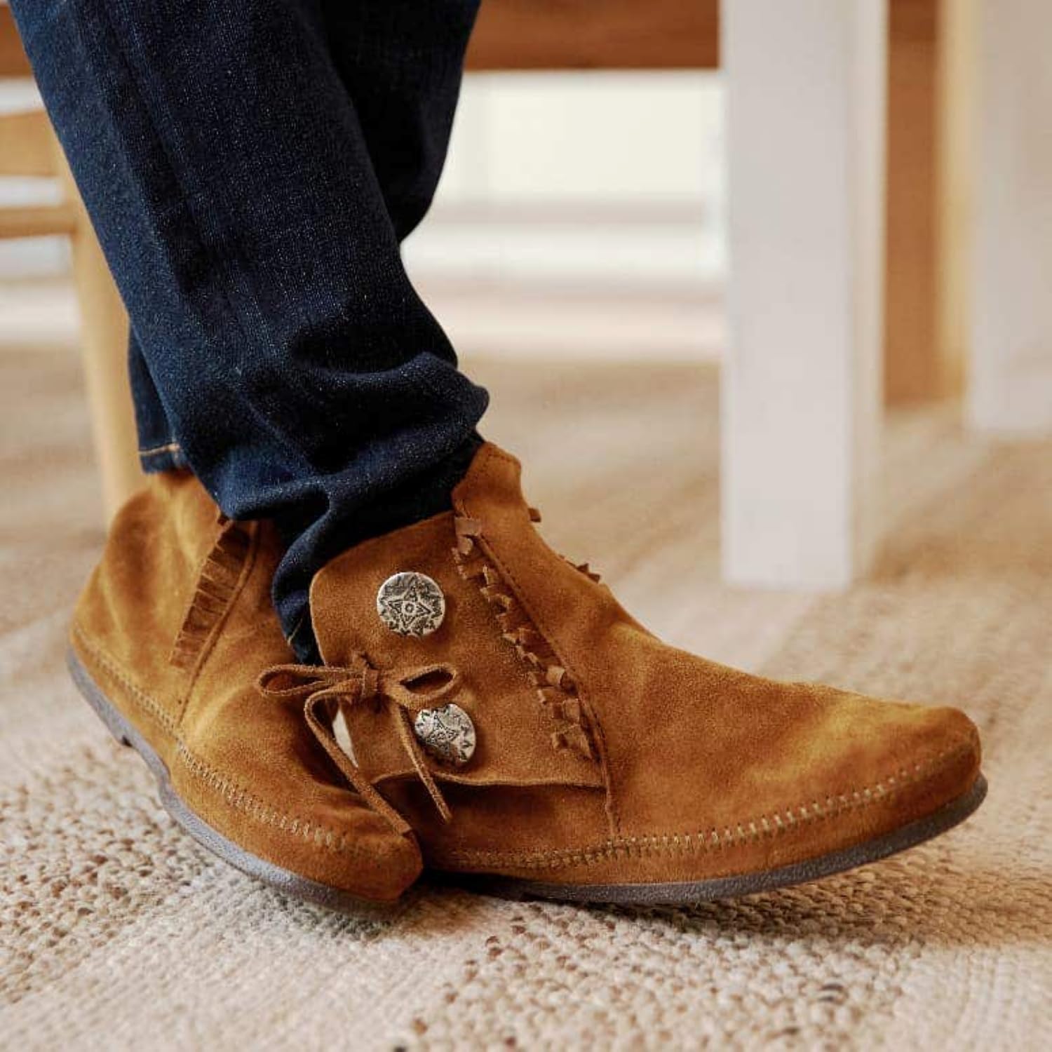 Minnetonka Men's Two Button Boot