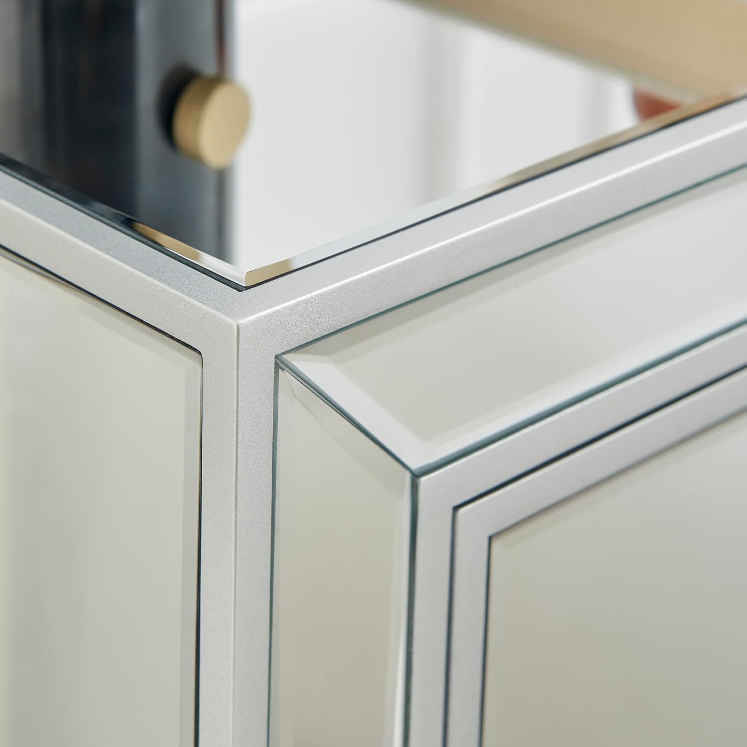 Furniturebox UK Venetian Mirrored Bedside Side Table Cabinet Modern 3 Drawer
