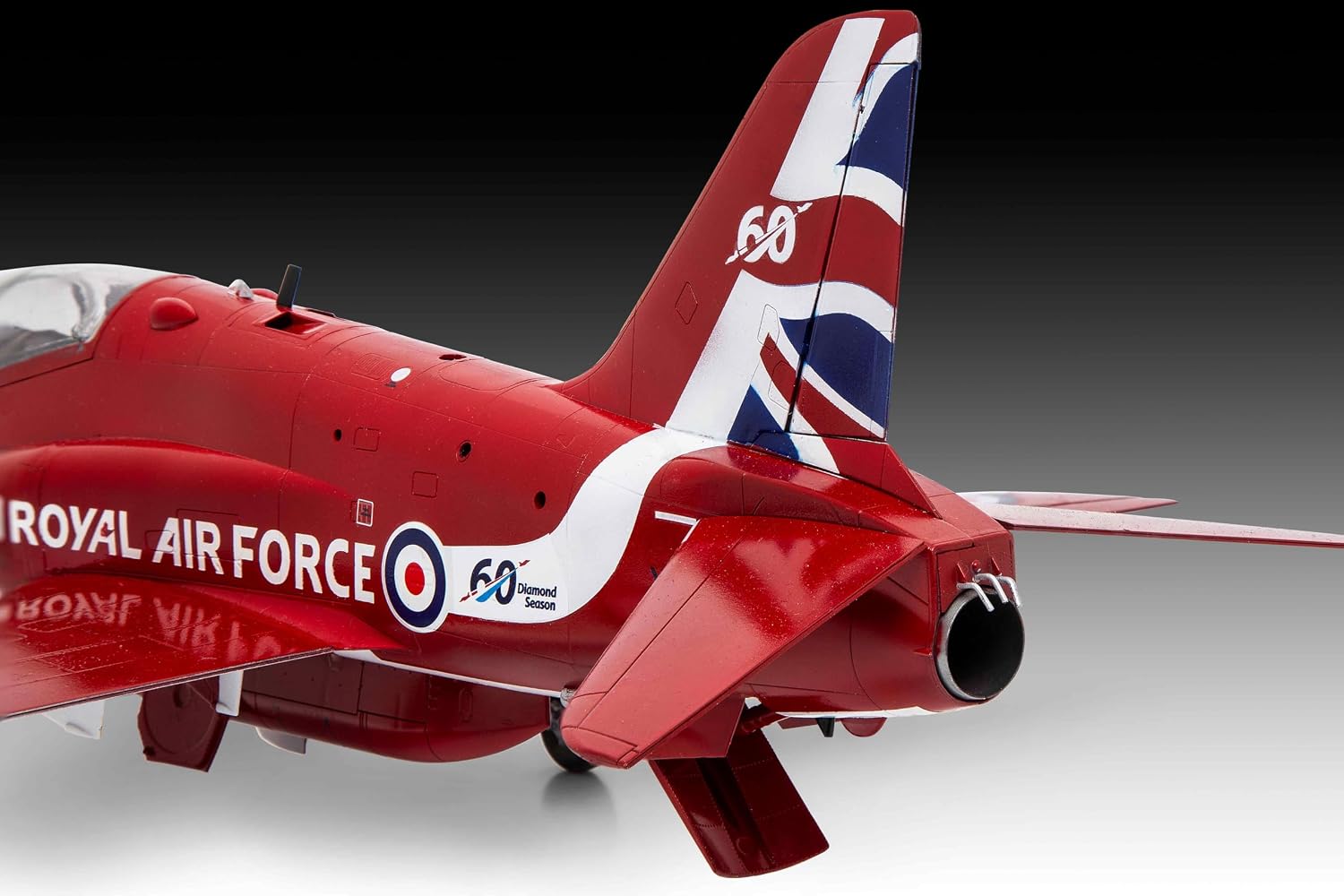 REVELL OF GERMANY 04284 1/32 BAe Hawk T.1 Red Arrows
