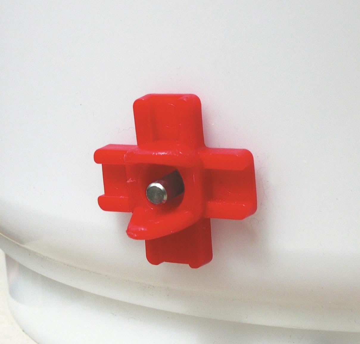 Farm Innovators RN-4 Side Mount Poultry Watering Nipples, 4-Pack