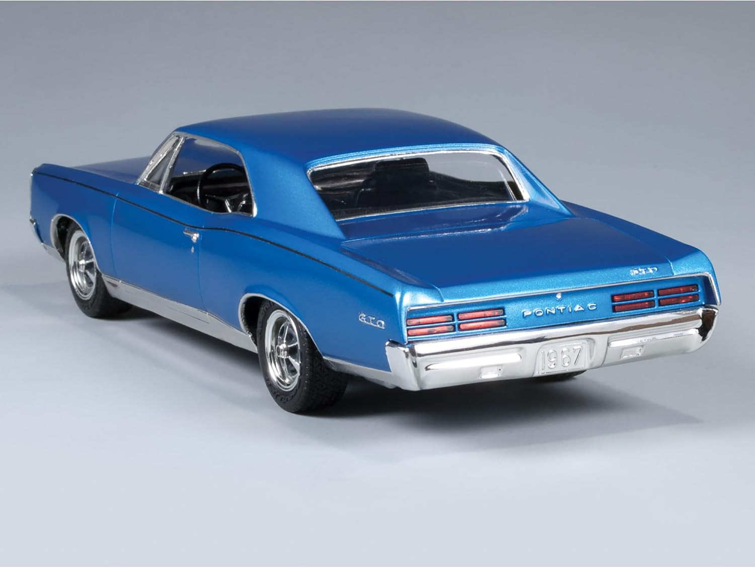 MPC: 1:25 Scale Model Kit - 1967 Pontiac GTO - Blue, 85+ Parts - Skill Level 2, Authentic Vehicle Building Kit, Replica Classic Car, Age 14+