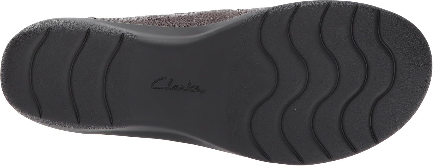 Clarks Women's Cheyn Madi Pull-On Loafers