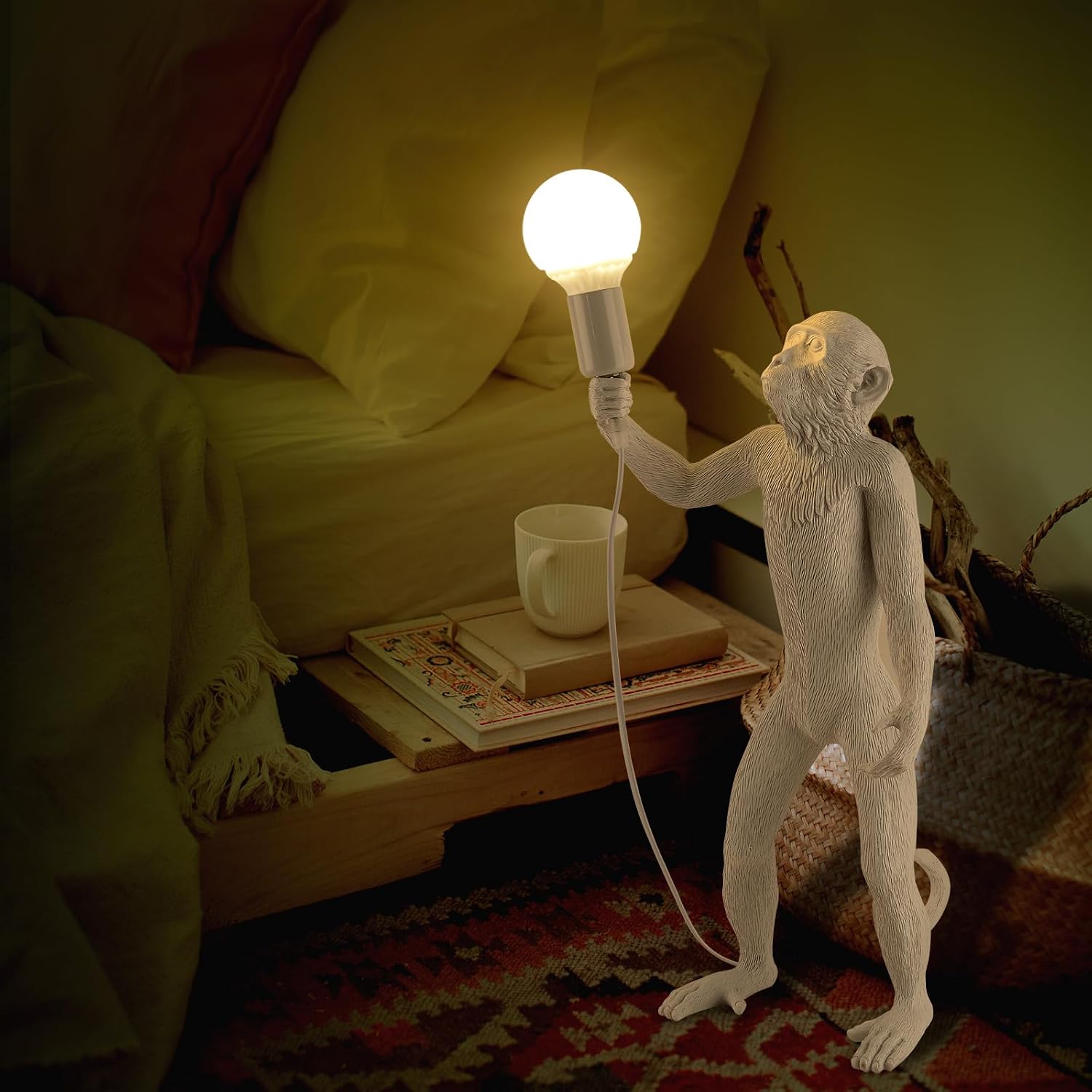Modern Resin Standing Monkey Table Lamp, Desk Lamp, Animal Lamp, Bedside LED Light for Home Decor, Living Room, Bedroom, Home Office