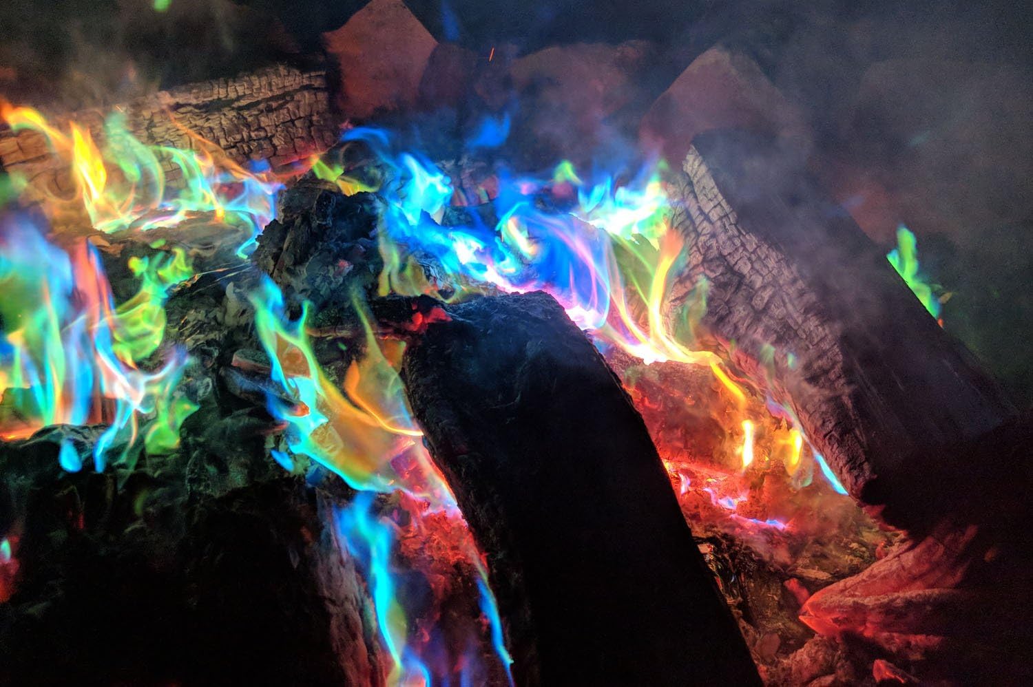 Mystical Fire Dragon Flames Fire Color Changing Packets Colorful Fire 6pk | 6-pack color changing fire packets creates colorful flames in fire pits