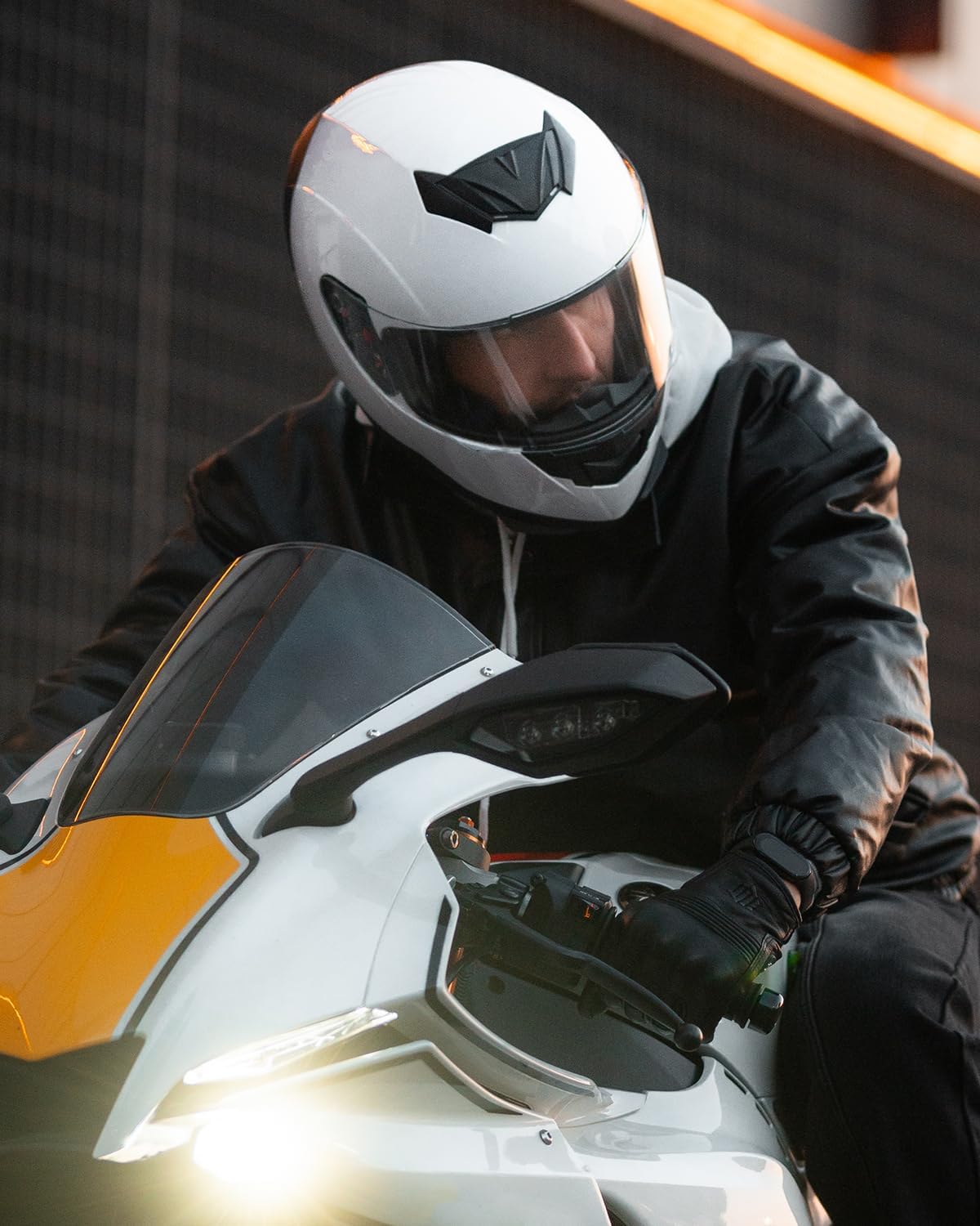 ILM Full Face Motorcycle Street Bike Helmet with Removable Winter Neck Scarf + 2 Visors DOT Model ILM-313