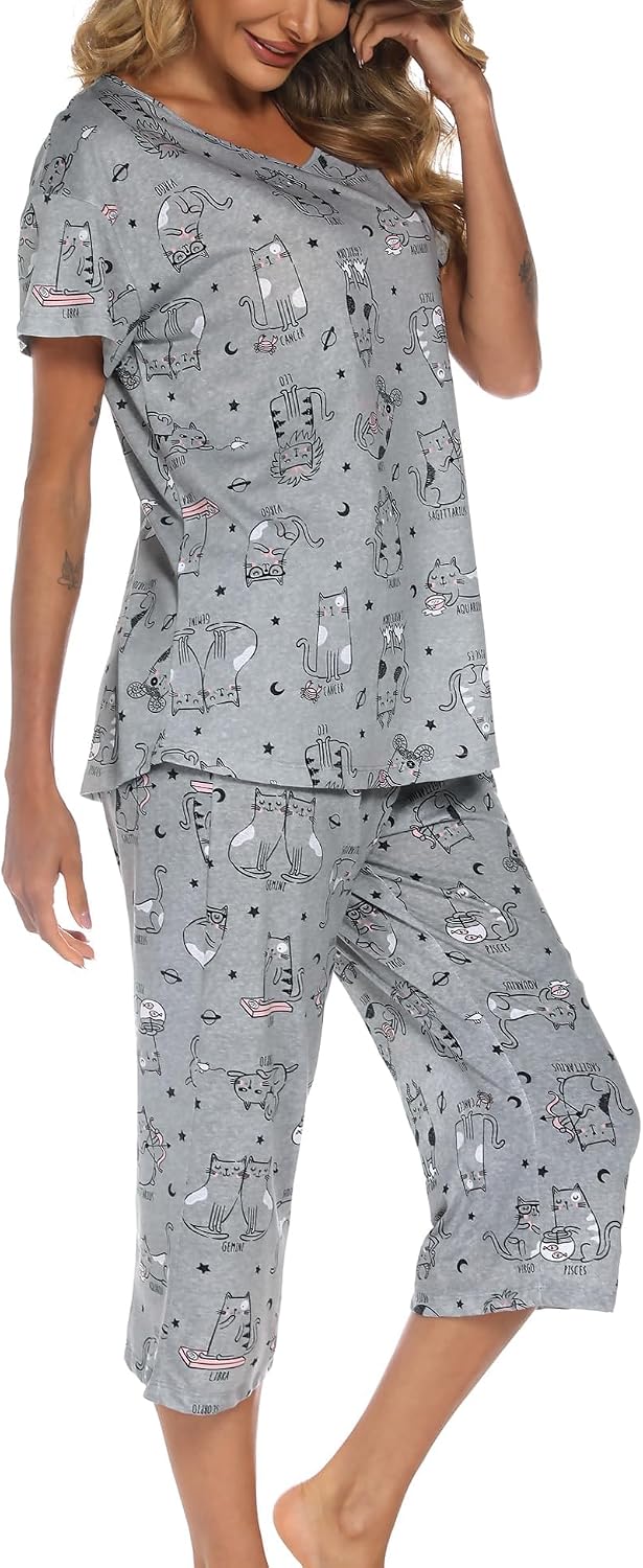 ENJOYNIGHT Womens Pajama Set Cotton Short Sleeve Top With Capri Pants Pj